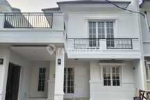 Dijual Rumah Like New Siap Huni Shm Kota Wisata Cibhbur