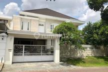 Jual Rumahcantik Mewah Luas Strategis Graha Family Surabaya