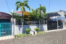 Rumah Cantik Manyar Kertoadi Gebangputih Sukolilo Surabaya
