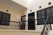 Disewakan Rumah Minimalis Modern di Perumahan Setraduta Cimahi