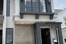 Rumah 2 Lantai Lebar 5 Hanya 1 M-An Nempel BSD