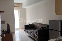 Disewa Murah Apartemen Springlake Bekasi 2 Kamar Tidur