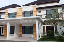 Rumah Mewah 2 Lantai Terbaik di Kota Pekanbaru Type 315 Cocok untuk Keluarga Besar Anda