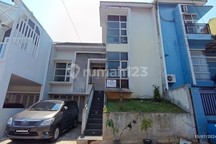 Rumah Tinggal Perumahan Acropolis De Karadenan