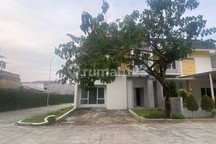 Rumah Tinggal Komplek Halton Place Blok G