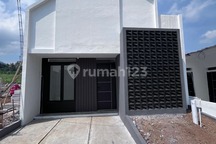 Akasahill Residence — Rumah Modern Minimalis & Asri di Boja