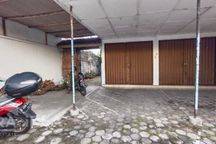 Ruang Usaha Ruko Disewakan Jogja, dekat Pasar Legi Bugisan, Parkir Luas, Lokasi sangat strategis