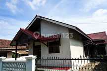 Rumah Luas Lokasi Kedamaian Tanjung Karang Timur