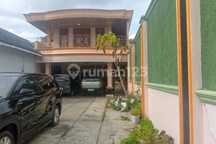 Rumah 2 Lantai di Waydadi Bandar Lampung Cocok untuk Kantor tersedia Lahan Parkir yang Luas