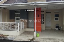 Rumah Tinggal di Perumahan Kharisma Residence