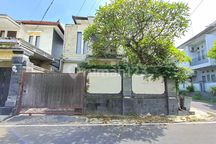 Rumah Siap Huni Disewakan Minimal Dua Tahun Terletak di Sekitar Jalan Wisma Nusa Permai, Benoa, Nusa Dua