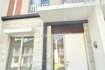 Disewakan Rumah Greenland Menganti Gresik