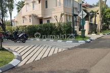 Rumah Mewah Disewakan di Rancamaya Golf Full Furnished Harga Terbaik