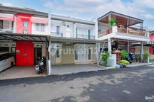 Disewakan Rumah 2 Lantai The Cozy Green Cibubur Mansion Harjamukti Depok Rp60 Juta/Tahun