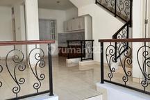 Dijual Rumah di Gading Grande, Kelapa Gading