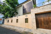 Rumah Kesayangan Dijual Butuh Dana Segar H M Lokasi Top Tanpa Perantara