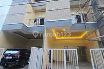 Rumah BARU di Harapan Indah TURUN HARGA 13623 FD