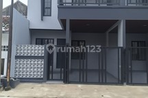 Rumah Impian 2 Lantai Bulevar Hijau Harapan Indah
