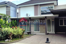 Rumah Sewa Bagus Dalam Perumahan One Gate System Kota Kediri