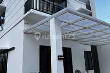 Villa Bagus 3 Lantai Dengan Kolam Renang Di Batu Malang