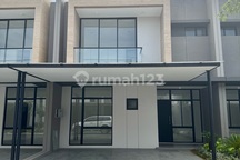 Rumah Pik 2 Villa Pasir Putih Brandnew Minimalis [8x20m]