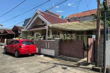 Rumah Nyaman Bebas Banjir Banyak Sirkulasi Udara Dekat LRT Jatibening Bekasi