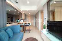 Eastern Wing Embarcadero Suites, 2 Bdr Minimalist Unit
