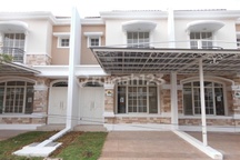 Disewakan Rumah 6X15 dengan AC di Green Lake City Cluster West Europe Hadap Danau