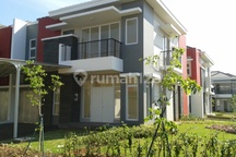 Hanya 5 Miliar Dijual Rumah Mewah Hook 15X18 di Green Lake City Cluster Amerika Latin