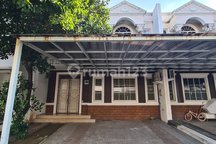 Rumah 8X20 Disewakan di Green Lake City Cluster Europe Ready Rapi