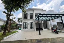 Turun Harga Rumah Mewah dan Baru siap Huni ada kolam renang Di Alam Sutera