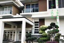 Disewakan Rumah Golf Residence Kemayoran 2 Lantai 8x18