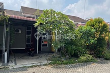 Dijual Rumah Jl. Hr Soebrantas Komplek King Park Panam Pekanbaru