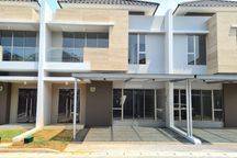 Rumah Golf Island Pik 8x25 Hrg 7,5m Kpr Dp 5 Persen Siap Huni