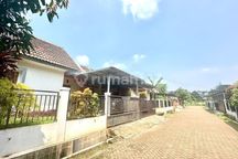 Rumah Asri Siap Huni Dekat Terminal Trans Jakarta di Sawangan Permai Depok