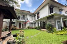 Rumah Modern Minimalis Dekat MRT Cipete Jakarta Selatan