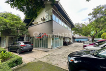 Rumah Kantor Komersil Buat Gedung Usaha Harga NJOP di Kebayoran Baru Jakarta Selatan