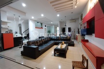 Rumah Puri Media Boulevard Dekat Mall Puri Indah dan Akses Toll