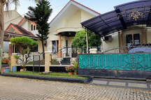 Rumah Sewa Perum Sheraton