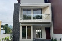 Minimalis Modern di Dago Siap Lebaran