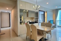 Termurah..!! Type 3 + 1 Bedrooms Furnished Luas 112,7m² Di Apt. Central Park Residences Jakarta Barat