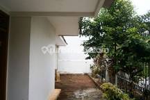 Rmh Mega Cinere Dlm Kompl Depok, Bagus Unfurnished, Siap Huni, Satu Lantai, Tenang, One Gate LT 282 M2 LB 250 KT 3+1 Km2+1 Bebas Banjir Sepanjang Masa