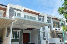 Rumah Bagus Siap Huni di Montana Candi Golf