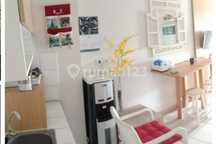Apartemen, Springlake Summarecon Bekasi Davalia 2 Kamar Tidur Furnished Bekasi