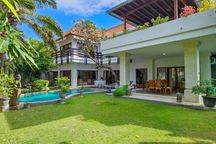 Villa Keluarga Tropis Modern – Hanya Beberapa Menit Dari Pantai Di Sanur