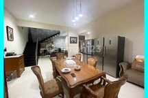 Chandra Rumah Luas Tanah 417M2 Jalan Besar di Komplek Kavling Polri