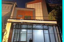 Chandra Rumah Full Furnish Ukuran 7X20m di Komplek Dutamas