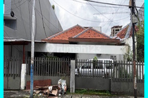Chandra Rumah Luas Tanah 331M2 Lokasi Bagus di Jelambar