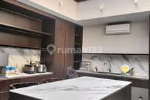 Rumah Citraland Pakuwon Indah Graha Famili Dekat Royal Residence