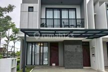 Dijual Rumah Garden Avenue Posisi Hook